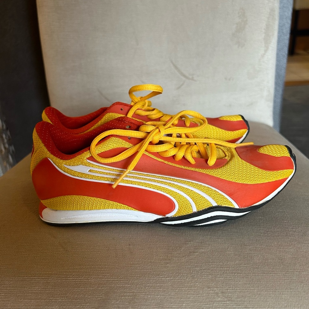 Vintage Puma Cell Sneakers (NWOT)